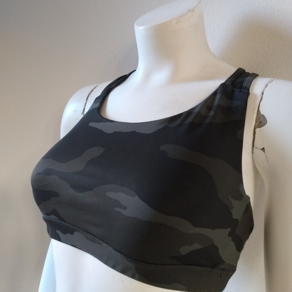 Like new Athleta sports bra, small, camo